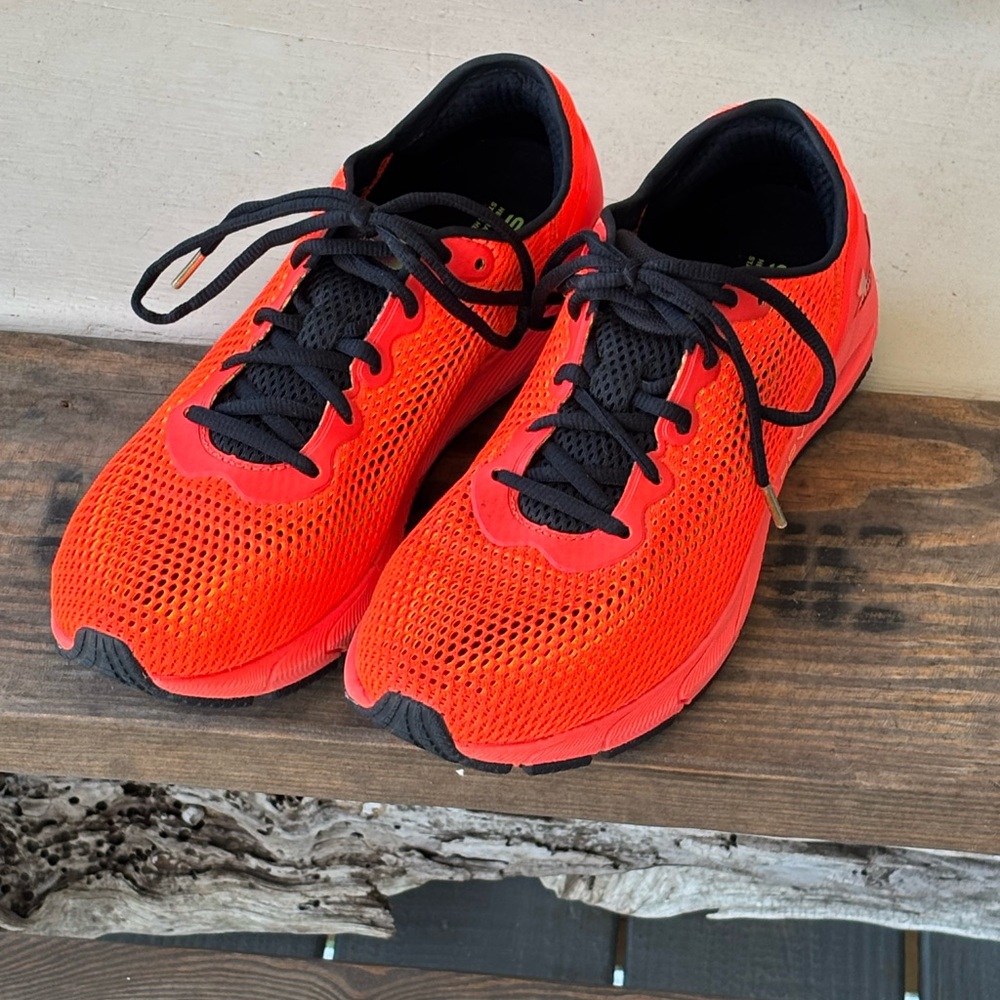 UA HOVR Sonic 4 NRG Running Shoes Mens 9.5
